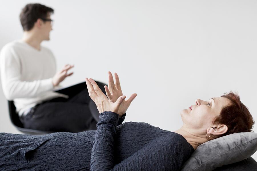 How To Become A Certified Clinical Hypnotherapist in India